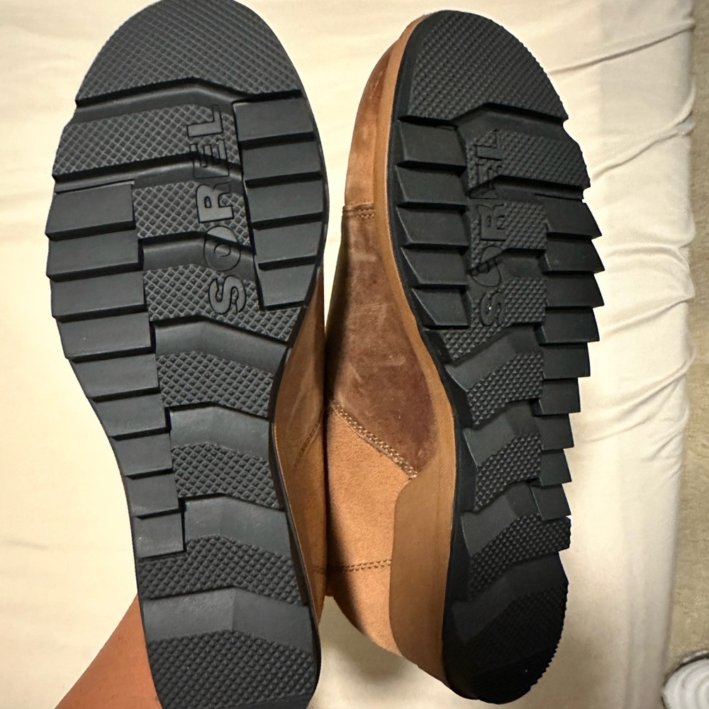 Sorel Boots - Picture 5 of 5